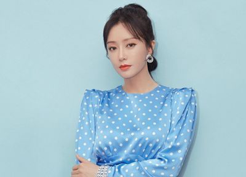 王鸥